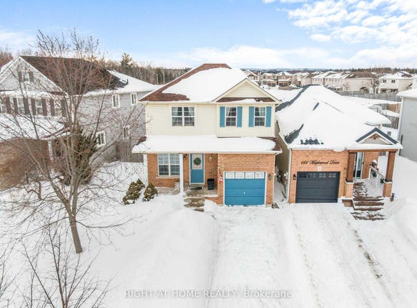 146 Maplewood Drive, Essa, Ontario L3W0B9