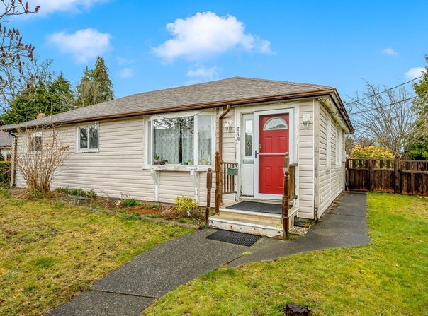 719 8th St, Courtenay, British Columbia V9N 1N6