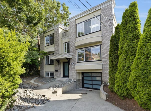 611 Niagara St, Victoria, British Columbia V8V 1J1