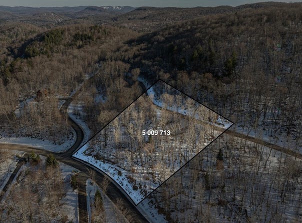 Ch. des Franciscains, Mont-Tremblant, Quebec J8E 1K1