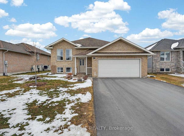 48 Freedom Crescent, Quinte West, Ontario K8V0C2