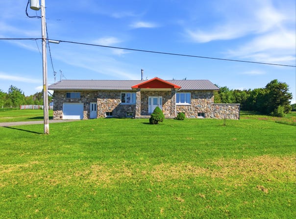 209 Ch. Lefebvre, Stukely-Sud, Quebec J0E2J0