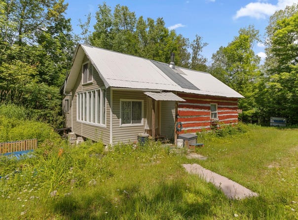 712 Ch. de Martindale, Low, Quebec J0X2C0