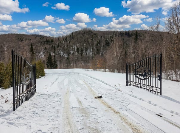 Ch. Tremblay, Amherst, Quebec J0T2L0
