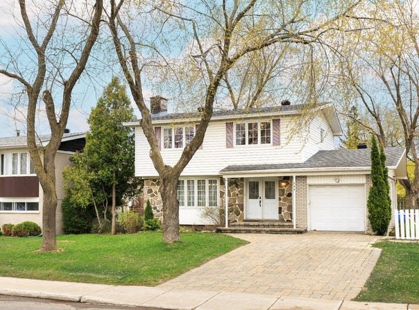 256 Av. Braebrook, Pointe-Claire, Quebec H9R1V9