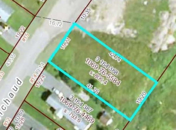 Rue Michaud, Amqui, Quebec G0J2V1