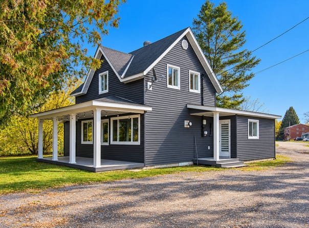31 Ch. du Bord-de-l'Eau, Fort-Coulonge, Quebec J0X1V0