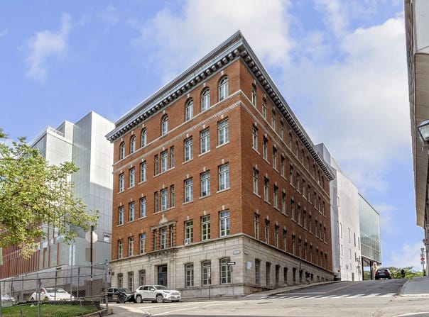 777 Rue des Glacis, La Cité-Limoilou, Quebec G1R3R1