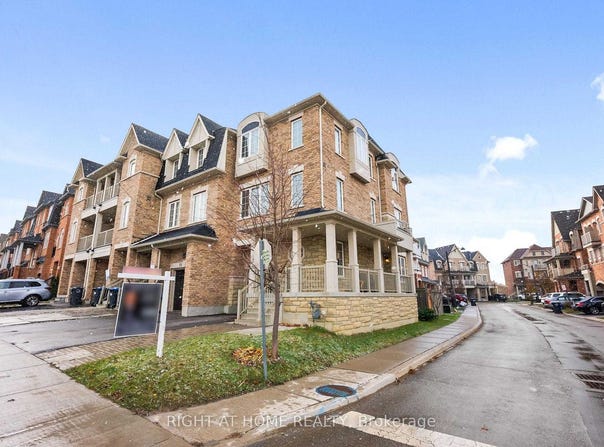 2 Shiff Crescent, Brampton, Ontario L6Z0B4