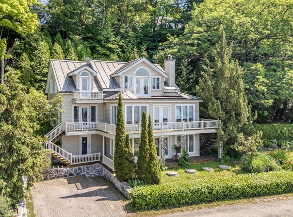 27 Rue Horatio-Walker, Sainte-Pétronille, Quebec G0A 4C0