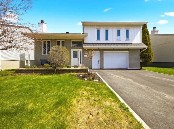 1030 Rue Gauguin, Boisbriand, Quebec J7G3A4