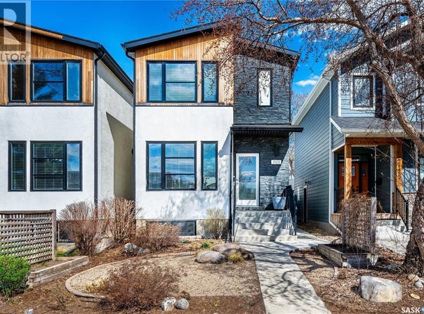2123 York, Saskatoon, Saskatchewan S7J1H7