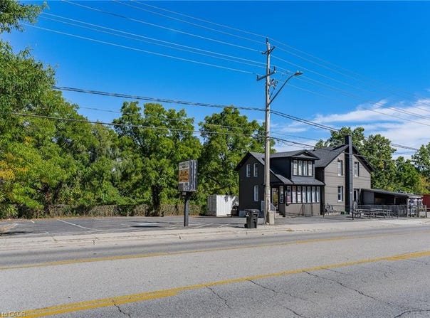 3188 King Street E, Kitchener, Ontario N2A 1B3