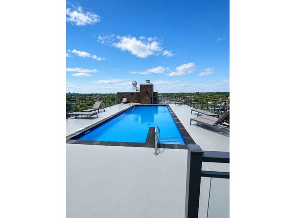 4 Boulevard Cartier Ouest, Laval, Quebec H7N 0J3