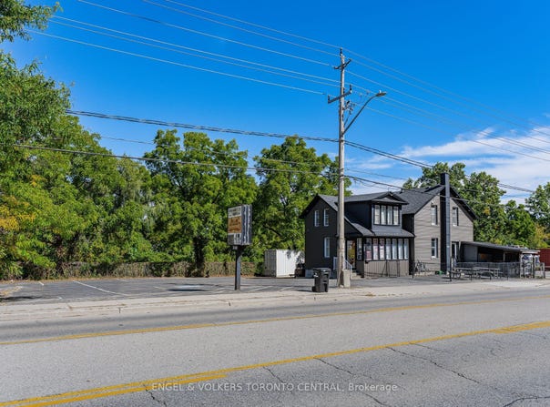 3188 King Street E, Kitchener, Ontario N2A 1B3