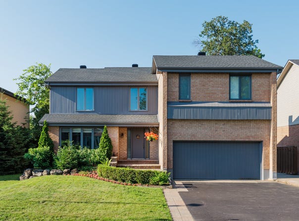 10 Rue Gervais, Kirkland, Quebec H9H5A1