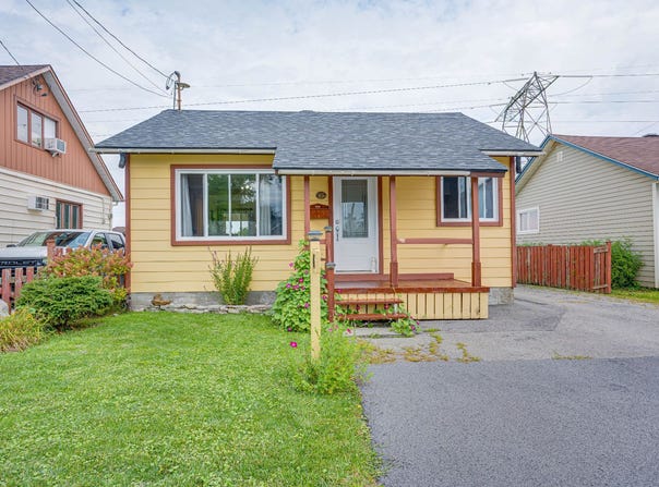 45 Rue Purvis, Salaberry-de-Valleyfield, Quebec J6S2B9