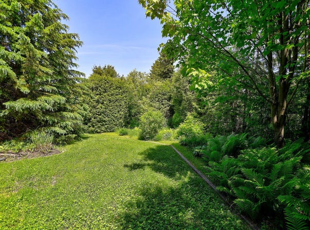 Rg Ste-Julie, Notre-Dame-des-Prairies, Quebec J6E8Y6
