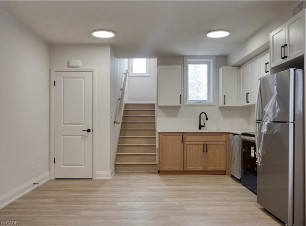800 Myers Road 103, Waterloo, ON, Cambridge, Ontario N1P-0B7