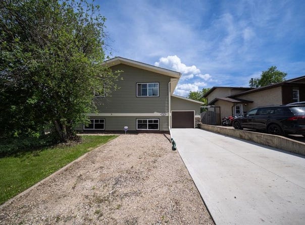 1065 Timberline Drive, Fort McMurray, Alberta T9K1T9
