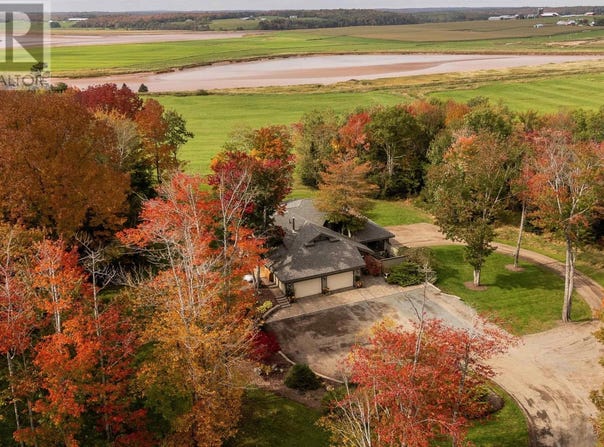 17 Garden Gate Lane, Stewiacke, Nova Scotia B0N2J0
