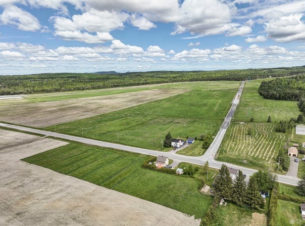 Route 263, Sainte-Praxède, Quebec G0N1E1
