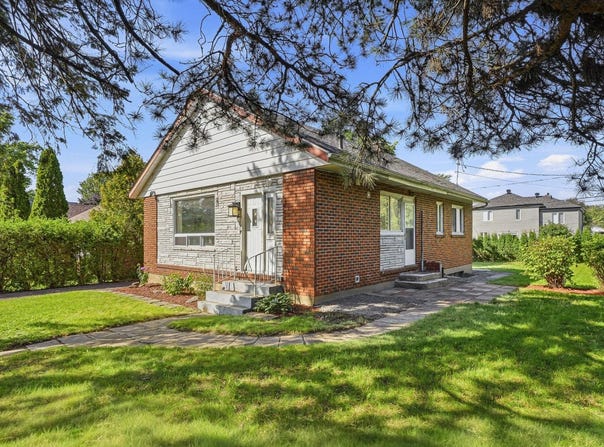 9 Rue Lang, Châteauguay, Quebec J6J 2A7