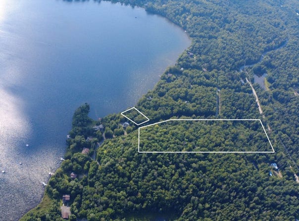 Ch. du Colibri, Lac-Supérieur, Quebec J0T 1J0