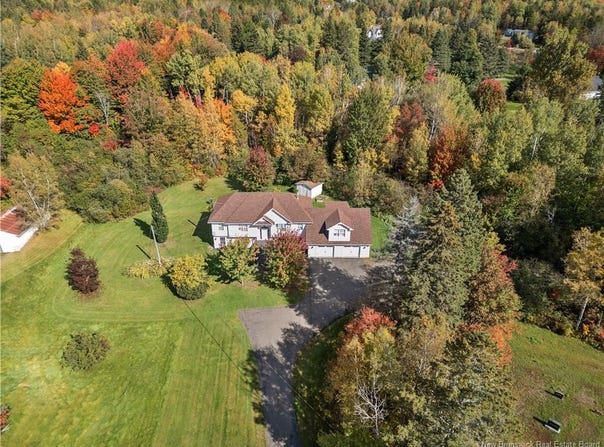 21 Rogers Road, Berry Mills, New Brunswick E1G 2N2