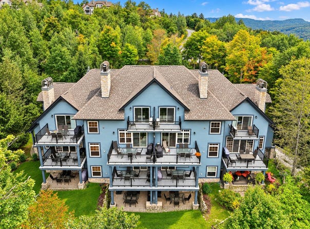 240 Rue du Mont-Plaisant, Mont-Tremblant, Quebec J8E1L2