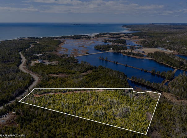 19 Lipkudamoonk Path Lot, Clam Bay, Nova Scotia B0J 1Y0