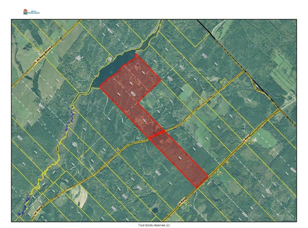 1er Rang, Lac-des-Aigles, Quebec G0K1V0