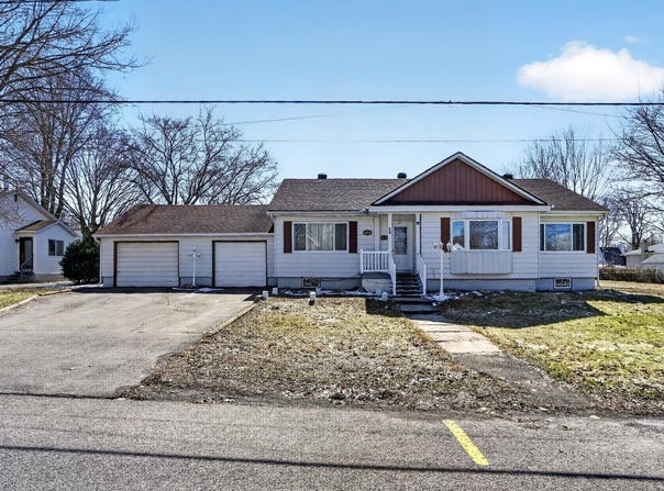 56 22e Avenue, Pincourt, Quebec J7B4S3