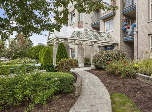 20237 54 Avenue, Langley, British Columbia V3A3W2