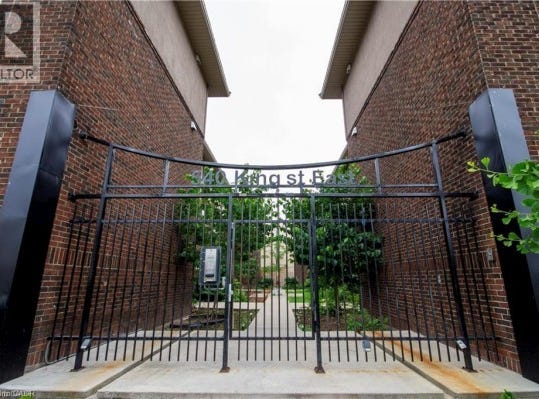 540 King Street Eas B8, Hamilton, ON, Hamilton, Ontario L8N-1E2