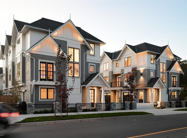 1514 Foul Bay Rd 2, Victoria, British Columbia V8R 4Z9