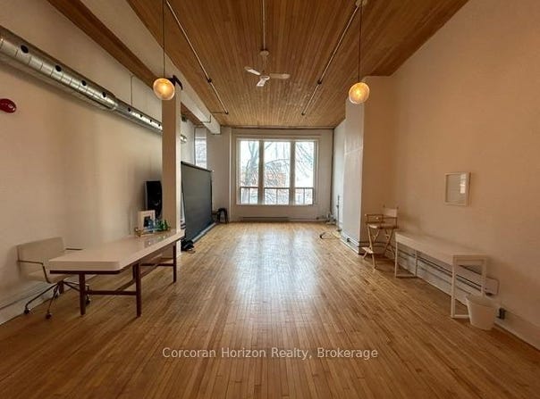 41 King William Street 204, Hamilton, ON, Hamilton, Ontario L8R-1A2