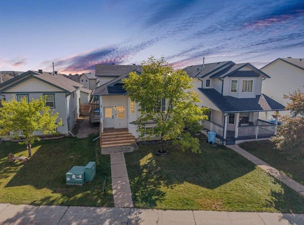 109 Laurier Road, Fort McMurray, Alberta T9K2L4