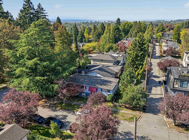 6689 Vine Street, Vancouver, British Columbia V6P 5W6