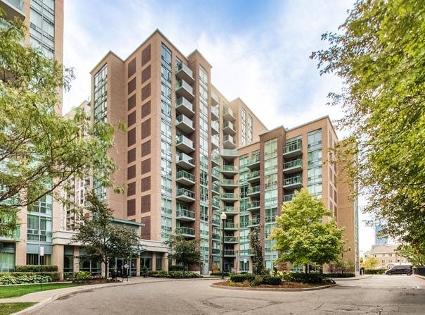 9 Michael Power Pl, Toronto, Ontario