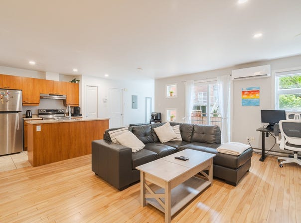 9958 Boul. Perras, Rivière-des-Prairies/Pointe-aux-Trembles, Quebec H1C2L3