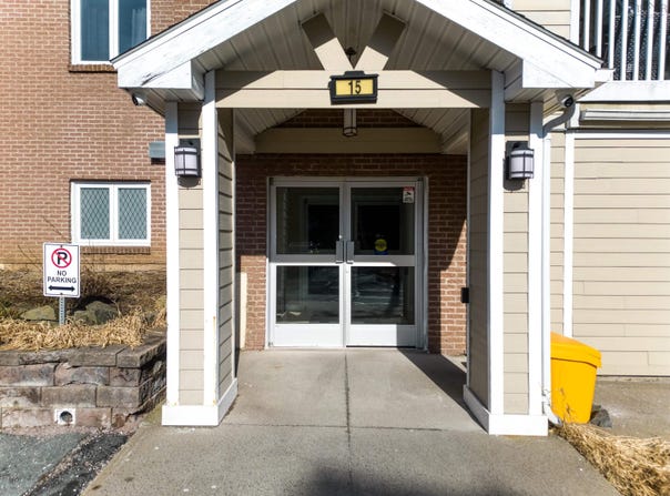 15 Langbrae Drive 405, Halifax, Nova Scotia B3M 3W5