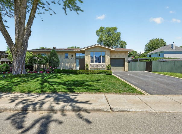 445 Av. Dawson, Dorval, Quebec H9S1W7