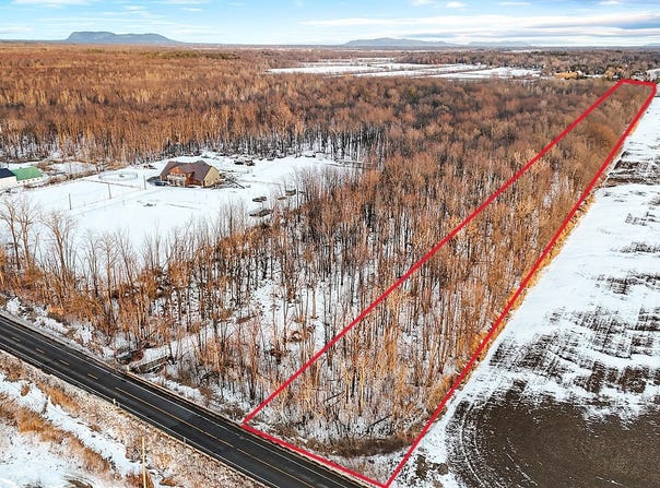 Ch. Lafrenière, La Prairie, Quebec J5R1X1