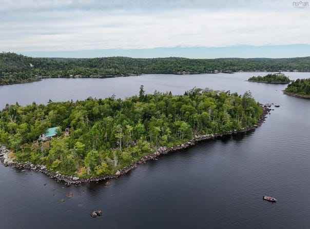 23 Big Island, Upper Lakeville, Nova Scotia B0J 1P0