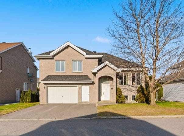 2151 Rue de Roubaix, Vimont, Quebec H7K3M5