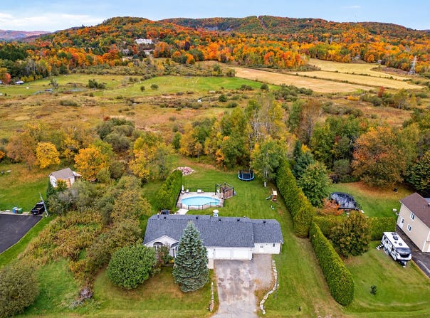 968 Rue Allaire, Prévost, Quebec J0R1T0