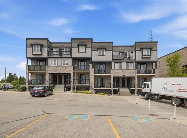 1989 Ottawa Street S 17G, Waterloo, ON, Kitchener, Ontario N2E-0G7