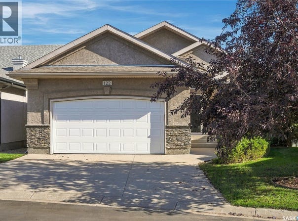 122 201 Cartwright TERRACE, Saskatoon, Saskatchewan S7T0A4
