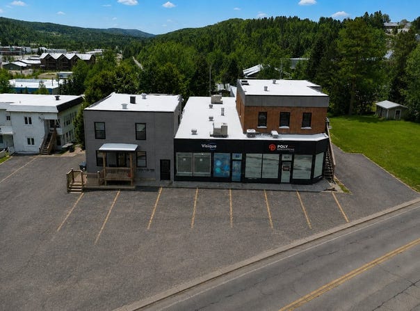 78 84 Boul. Norbert-Morin, Sainte-Agathe-des-Monts, Quebec J8C 2V8